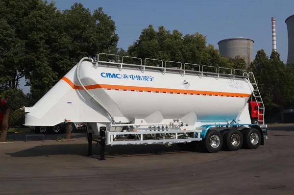 危化品立罐半掛車(chē)