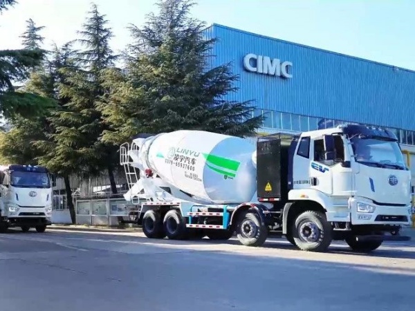 中集凌宇2025年喜迎開門紅，解放＆凌宇新能源攪拌車批量啟航赴華南大區(qū)！