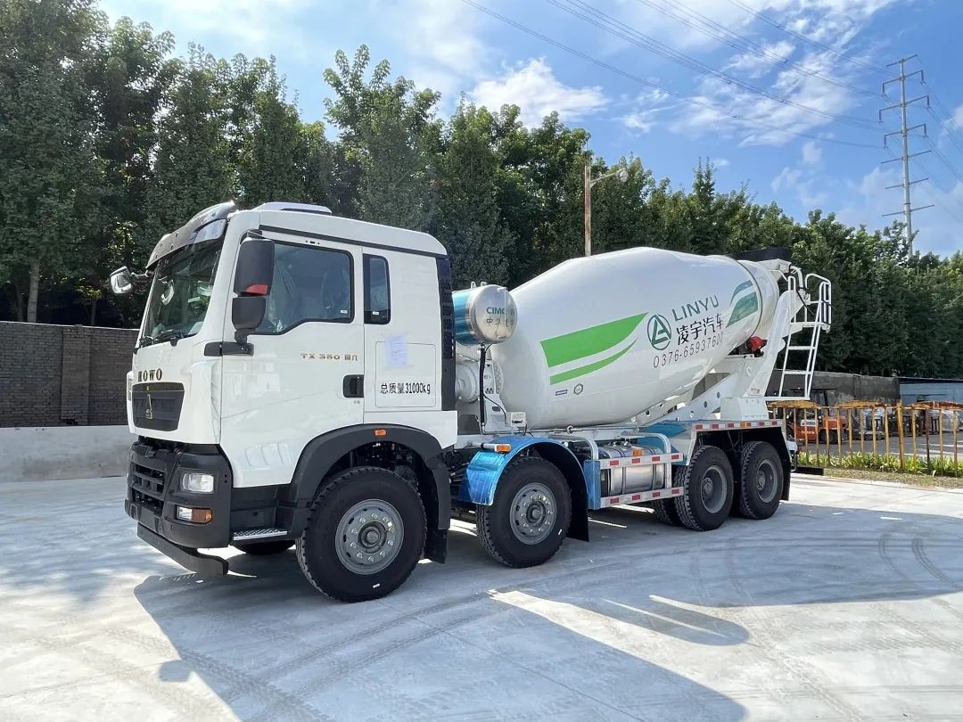 凌宇混動(dòng)攪拌車的特點(diǎn)優(yōu)勢(shì)在于哪些方面？