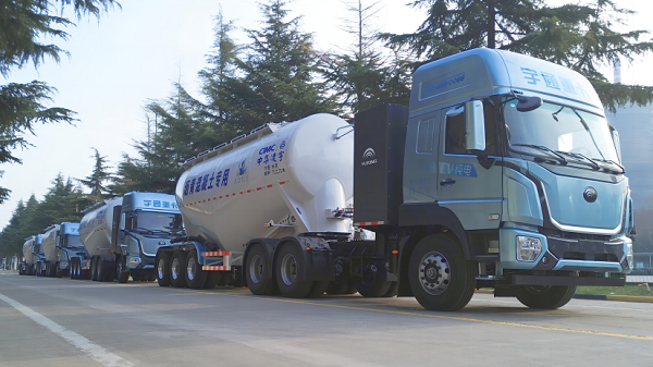 【發(fā)車(chē)新聞】邀雪稱(chēng)慶，順問(wèn)冬安！無(wú)懼嚴(yán)寒的“小白罐”暖心交付！