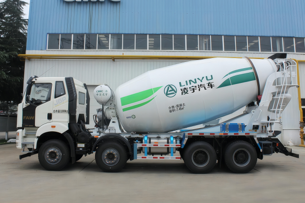 混動攪拌車的維護(hù)成本與常規(guī)燃油車相比如何？