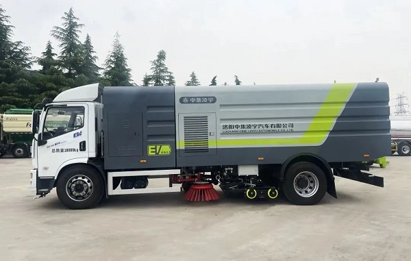 凌宇純電動洗掃車的特點詳解！出色在哪？