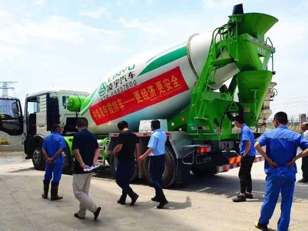 中集凌宇攪拌車全國(guó)巡展繼續(xù)：出征安徽，這一組合果然豪橫！