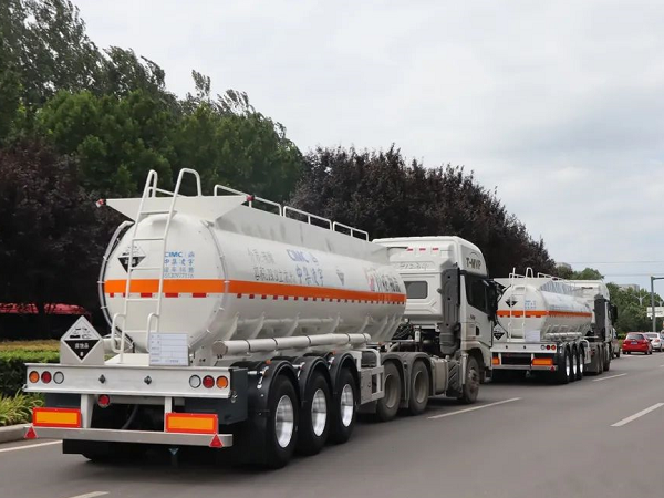 貴州新客戶一次性下單10臺車，凌宇液罐在業(yè)內(nèi)是真香……