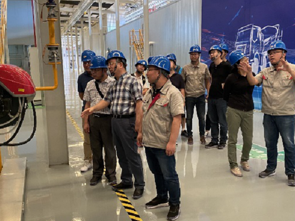 重量級嘉賓到訪，凌宇新產(chǎn)線再獲點贊