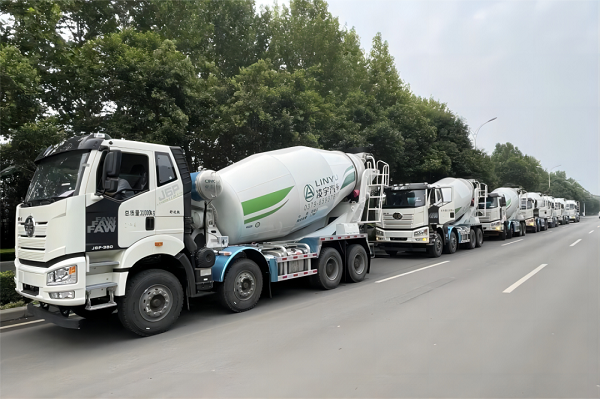 【重卡新聞】11月重卡銷7.3萬輛！意料之中的“拐點”出現(xiàn)！