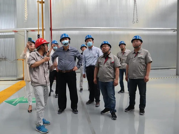 中國工程機械工業(yè)協(xié)會混凝土機械分會符忠軒會長一行蒞臨中集凌宇調(diào)研指導(dǎo)